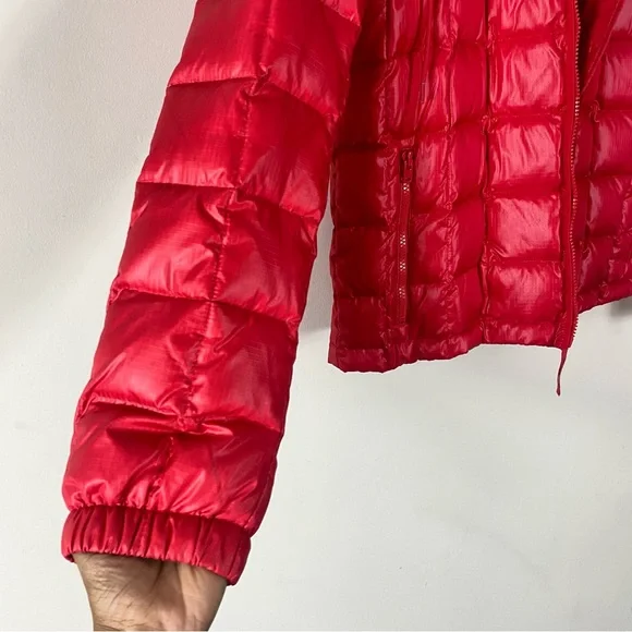 J. Crew Short Quilted Down Puffer Jacket with Faux Fur Trim Hood in Red - M - Picture 8 of 15